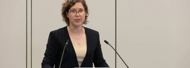 Bernadette referaat.jpg